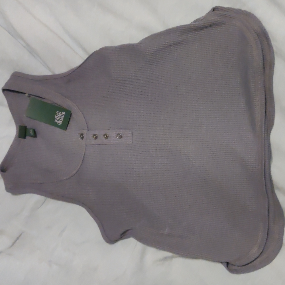 Gray tank top